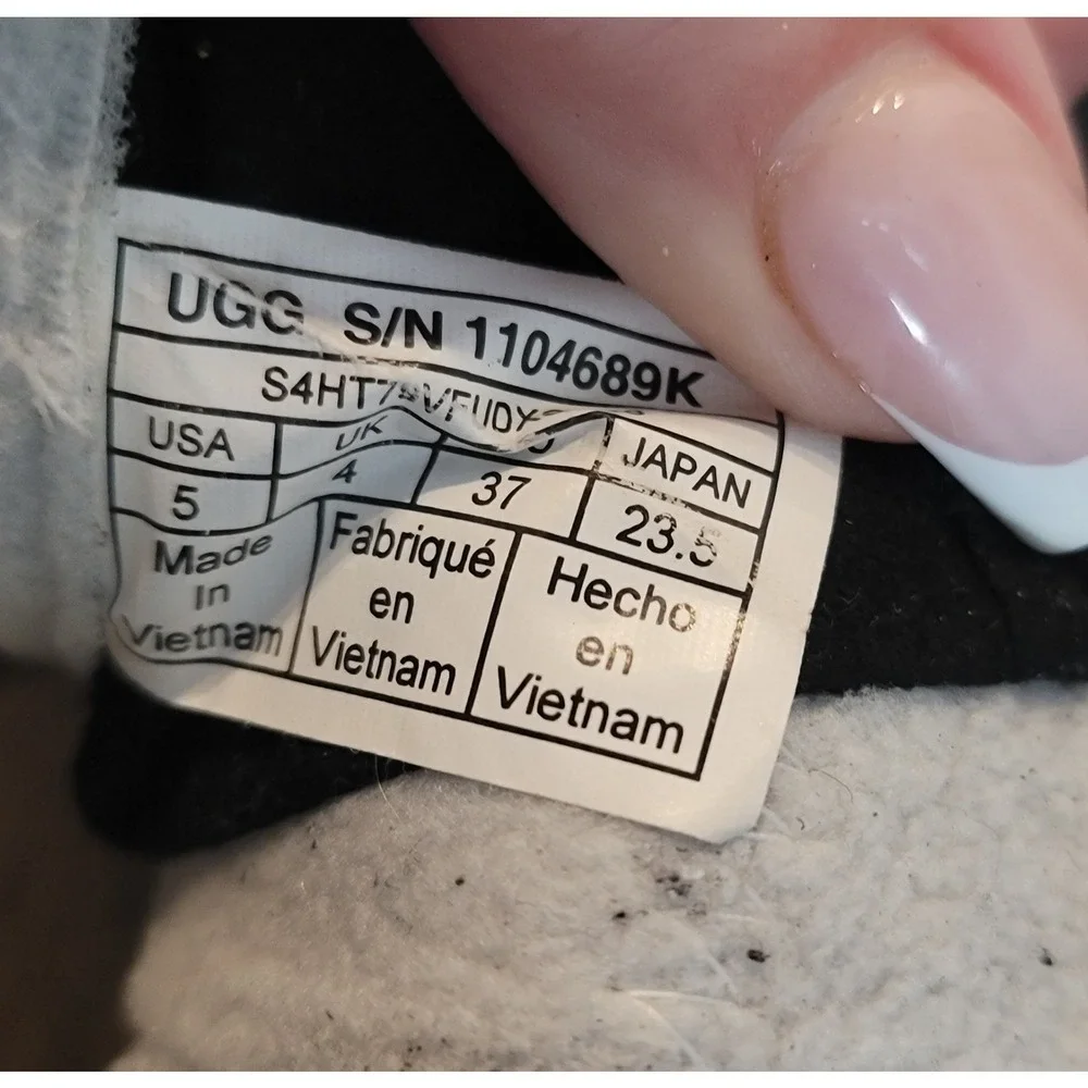 UGG Kids Butte II C12 Waterproof Boots‎ Black Blue 1104689K Size 5 Kids